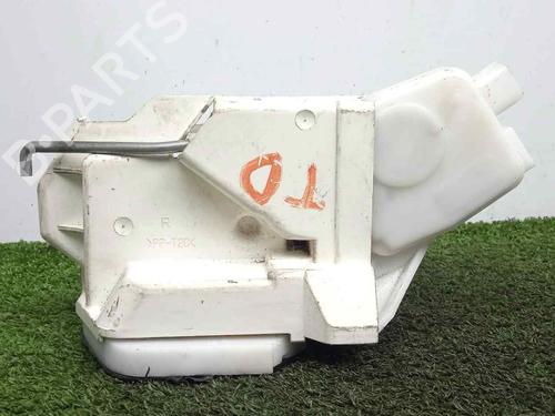 Used Rear right lock MITSUBISHI PAJERO IV (V8_W, V9_W) 3.2 DI-D 4WD (V98W, V88W) (200 hp) 17443900