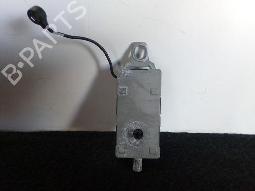 Antenne/Base RENAULT MEGANE III Grandtour (KZ0/1) 1.5 dCi (KZ09, KZ0D, KZ1G, KZ29, KZ14, KZ1W, KZ10, KZ1F,... (110 hp) 26565670