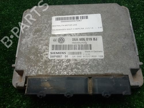 Computer motormanagement VW GOLF IV (1J1) 1.6 (102 hp) 8894121