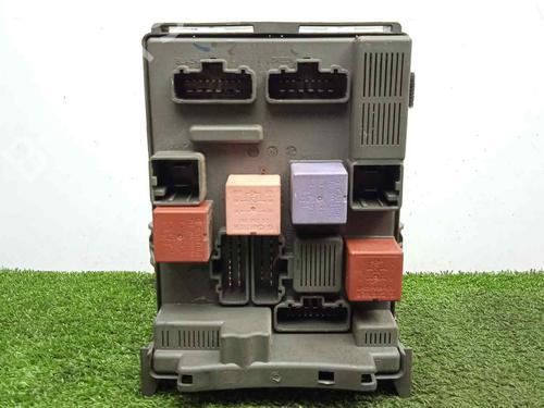 Used Fuse box RENAULT LAGUNA II (BG0/1_) 1.9 dCi (BG1A, BG1V) (130 hp) 15877161
