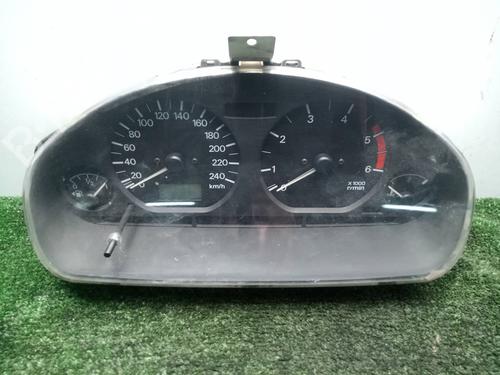 Used Instrument cluster MITSUBISHI CARISMA (DA_) 1.9 TD (DA4A) (90 hp) 17483307