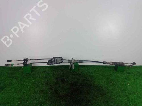 Used Gear lever TOYOTA AVENSIS Saloon (_T27_) 2.2 D-4D (ADT271_, ADT271R) (150 hp) 30113548