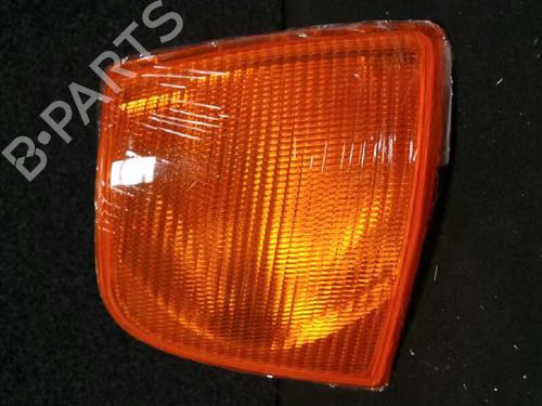 Used Right front indicator Right front indicator 5688820 5688820