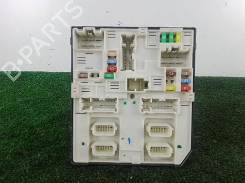 fuse-box-renault-megane-iii-hatchback-bz01_-b3_-2008-31947160 main image
