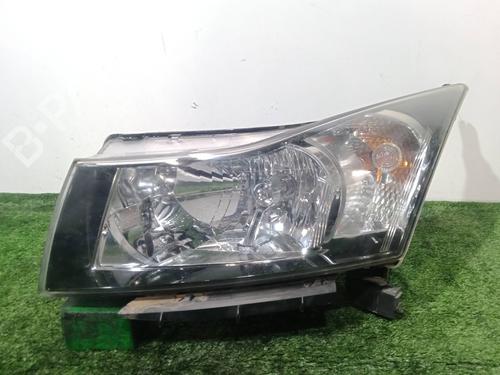 Used Left headlight CHEVROLET CRUZE Hatchback (J305) 2.0 CDI (163 hp) 29042658