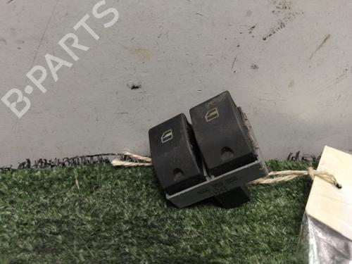 Venstre fortil elrude kontakt Venstre fortil elrude kontakt SEAT CORDOBA (6L2) 1.9 TDI (100 hp) 39744117 39744117