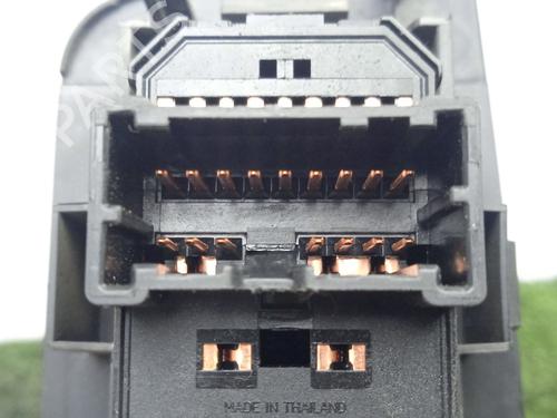 Left front window switch NISSAN X-TRAIL II (T31) 2.0 dCi 4x4 | BP29239779I27 