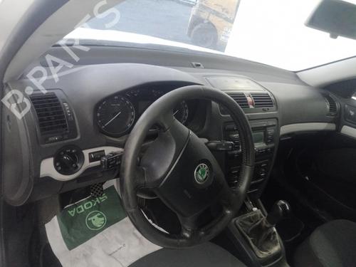 Headlight switch SKODA OCTAVIA II (1Z3) 1.9 TDI | BP40610642I24 - Image 10