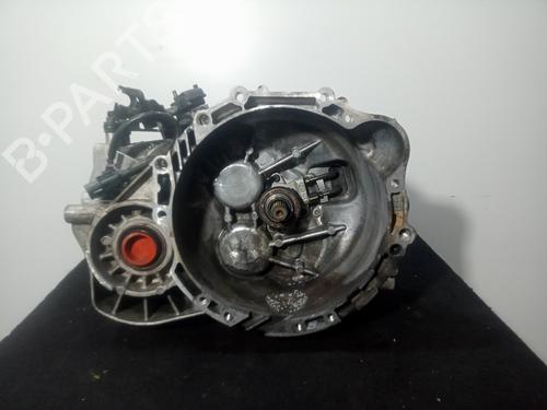 Used Gearbox HYUNDAI SONATA V (NF) 2.0 CRDi (140 hp) 15198030