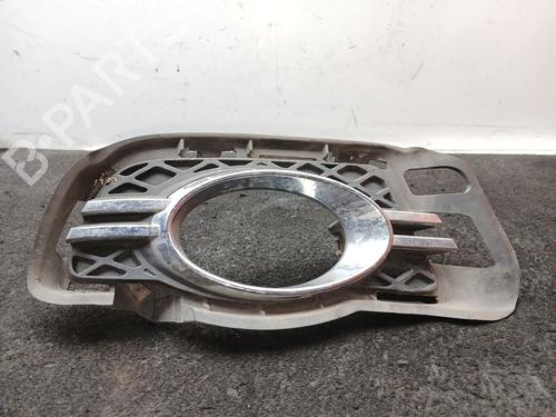 Used Grille Grille MERCEDES-BENZ C-CLASS (W204) C 220 CDI (204.008) (170 hp) 40020386 40020386