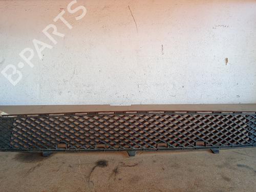 Used Grille Grille MERCEDES-BENZ C-CLASS (W204) C 220 CDI (204.008) (170 hp) 40037084 40037084