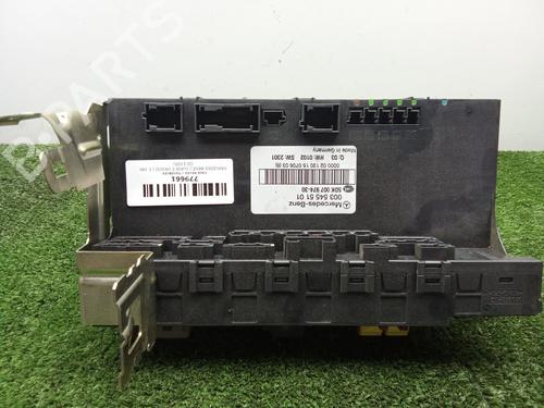 Used Fuse box Fuse box 39645390 39645390