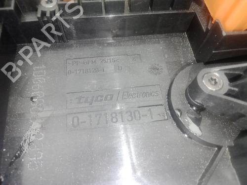 Fuse box VW CADDY III Box Body/MPV (2KA, 2KH, 2CA, 2CH) 1.9 TDI | BP30043858E1 