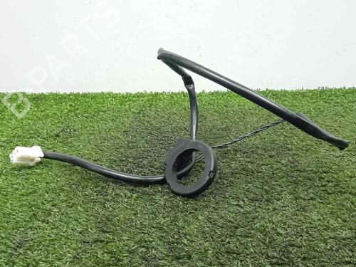 Used Antenna/Base SUZUKI GRAND VITARA I (FT, HT) 2.0 HDI 110 16V 4x4 (SQ420D, TD83V, JA420WD) (109 hp) 29147359