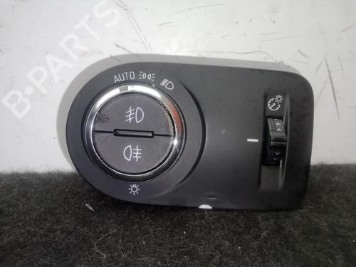 Used Headlight switch OPEL ASTRA K (B16) 1.4 Turbo (68) (150 hp) 23430160