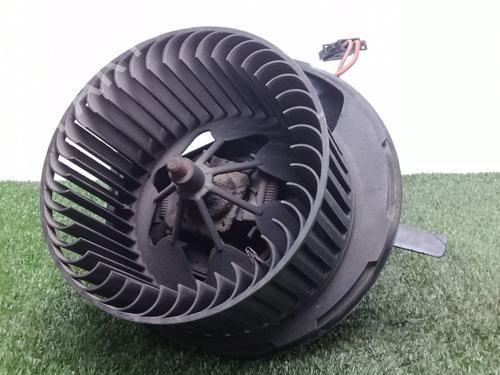 Ventilator motor SEAT LEON (1P1) 1.9 TDI (105 hp) 27674484