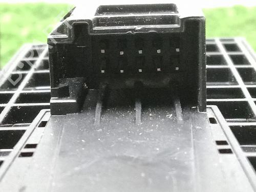 Left front window switch AUDI A4 B6 Avant (8E5) 1.9 TDI | BP39587854I27 - Image 3
