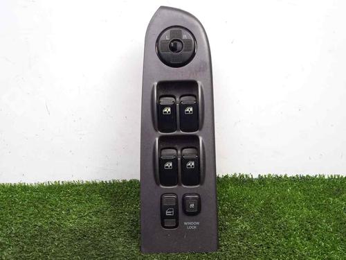 Used Left front window switch HYUNDAI TRAJET (FO) [1999-2008]  16985418