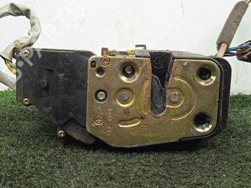 Front right lock KIA CARENS II MPV (FJ)  | BP8062517C97 