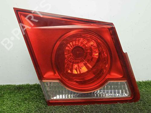 Used Left tailgate light CHEVROLET CRUZE Hatchback (J305) [2010-2025]  16713133