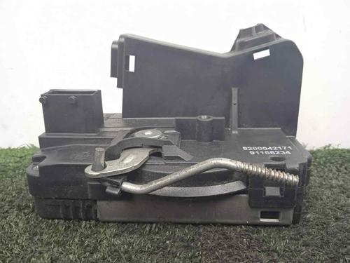 Used Front right lock OPEL VIVARO A Van (X83) [2001-2015]  10409458