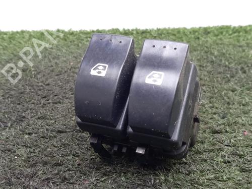 Mando elevalunas delantero izquierdo RENAULT CLIO II (BB_, CB_) 1.5 dCi (B/CB08) (82 hp) 29239763