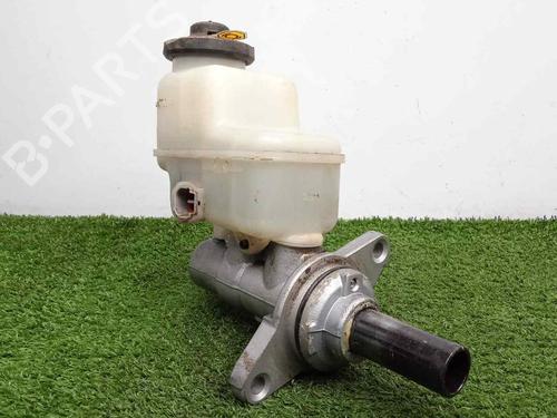 Used Brake master cylinder TOYOTA RAV 4 IV (_A4_) 2.2 D 4WD (ALA49) (150 hp) 17490077