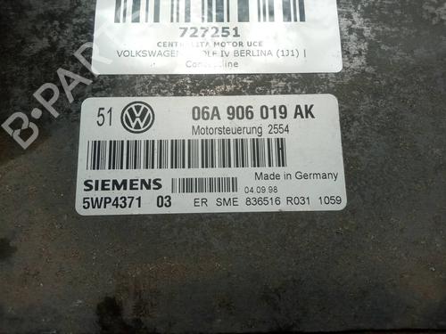 Engine control unit (ECU) VW GOLF IV (1J1)  | BP26562152M57 