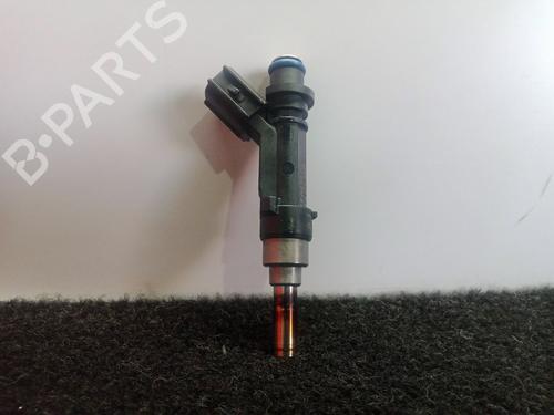 Used Injector TOYOTA YARIS (_P13_) 1.3 (NSP130_, NSP130) (99 hp) 9215710