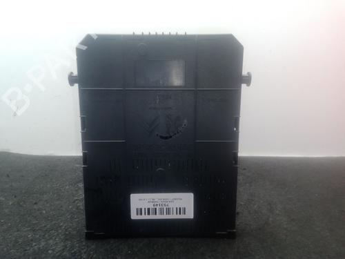 Fuse box PEUGEOT 5008 (0U_, 0E_) 1.6 HDi | BP32208890E1