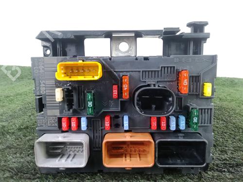 Used Fuse box CITROËN C2 (JM_) 1.4 HDi (68 hp) 32208886