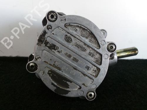 Used Vacuum pump MERCEDES-BENZ VITO / MIXTO Van (W639) [2003-2025]  10386287