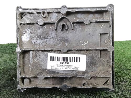 Engine control unit (ECU) SMART FORTWO Coupe (450) 0.8 CDI (450.300, 450.301, 450.302, 450.303, 450.306) | BP32305547M57