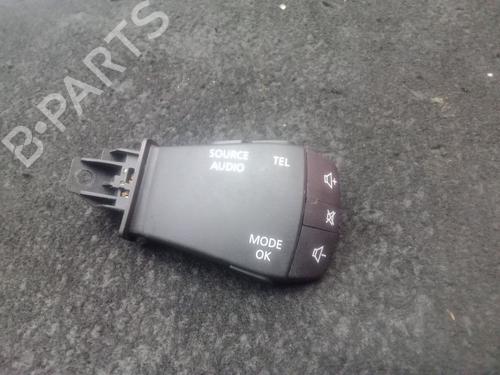 Used Switch Switch RENAULT MEGANE IV Hatchback (B9A/M/N_) 1.2 TCe 130 (B9MR) (130 hp) 32979640 32979640