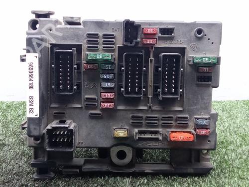 Used Fuse box PEUGEOT 206 Hatchback (2A/C) 1.4 HDi eco 70 (68 hp) 31800724