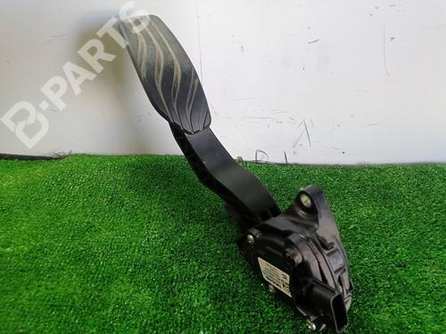 pedal-renault-kadjar-ha_-hl_-15-dci-110-hla3-180024ba0b-6pv00997815-2015-10351191 main image