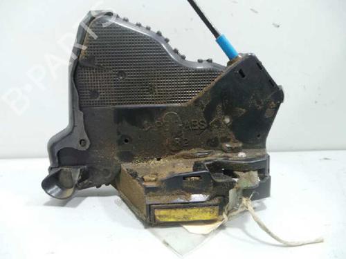 Used Front right lock TOYOTA AVENSIS (_T25_) [2003-2008]  5727143