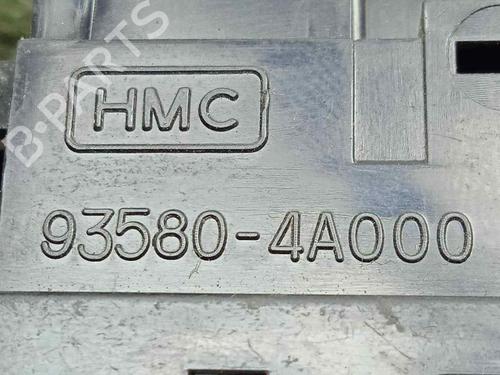 Right front window switch HYUNDAI H-1 / STAREX Bus (A1) 2.5 TCi | BP20209044I26 