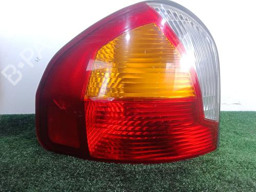 Used Left taillight HYUNDAI SANTA FÉ I (SM) 2.0 CRDi 4x4 (113 hp) 30906380
