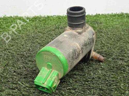 Used Washer pump PEUGEOT 306 Hatchback (7A, 7C, N3, N5) [1993-2003]  29512390