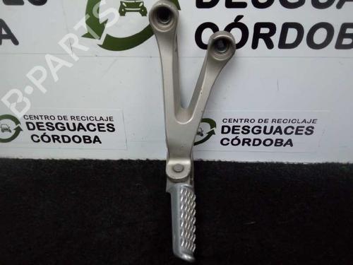 step-kawasaki-motorcycles-ninja-750cc-0-27831422 main image