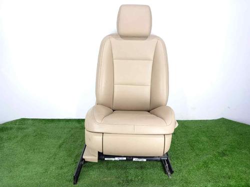 Used Right front seat MERCEDES-BENZ S-CLASS (W221, V221) S 320 CDI (211 hp) 12470192