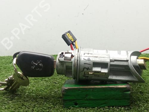 Used Ignition barrel Ignition barrel PEUGEOT 406 (8B) 2.0 HDI 90 (90 hp) 39728219 39728219