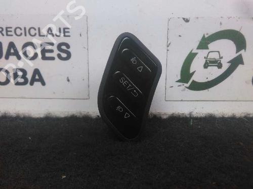 Used Steering wheel controls ALFA ROMEO GIULIETTA (940_) 1.6 JTDM (940FXD1A) (105 hp) 9248643