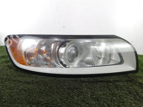 Used Right headlight Right headlight VOLVO S40 II (544) D2 (115 hp) 33687277 33687277