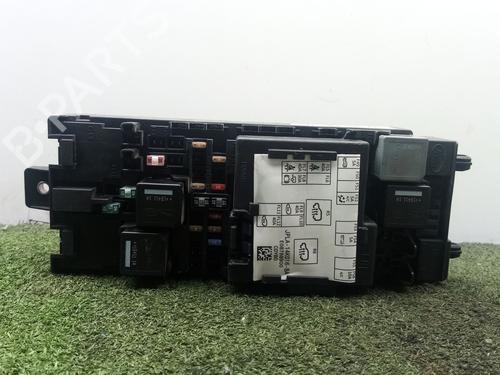 Used Fuse box Fuse box LAND ROVER DISCOVERY V (L462) 2.0 Sd4 4x4 (241 hp) 34606015 34606015