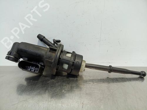 Used Clutch slave cylinder VW CADDY III Box Body/MPV (2KA, 2KH, 2CA, 2CH) 1.9 TDI (105 hp) 15393339
