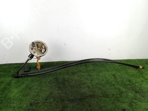 Używane Pompa paliwa BMW 5 (E39) 525 tds (143 hp) 31637539