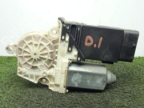 Used Left front window motor SEAT LEON (1M1) 1.9 TDI (110 hp) 31641811