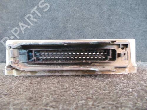 Calculateur moteur (ecu) PEUGEOT 406 (8B) 1.9 TD (90 hp) 5725257